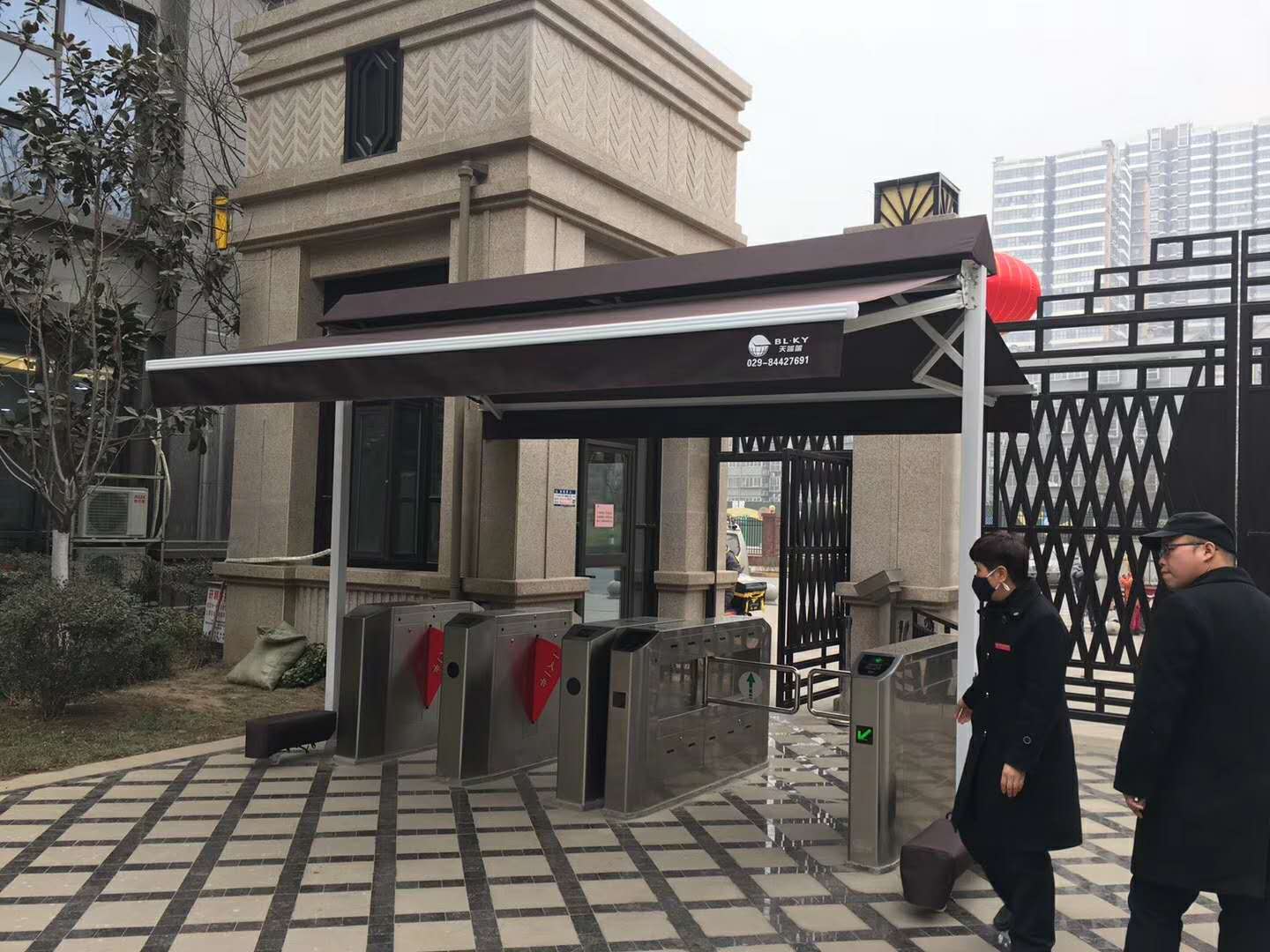 甘肅雙開移動式遮雨蓬